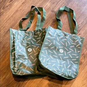 Lululemon Reusable Small Tote Bags (2 pack) Holiday Edition